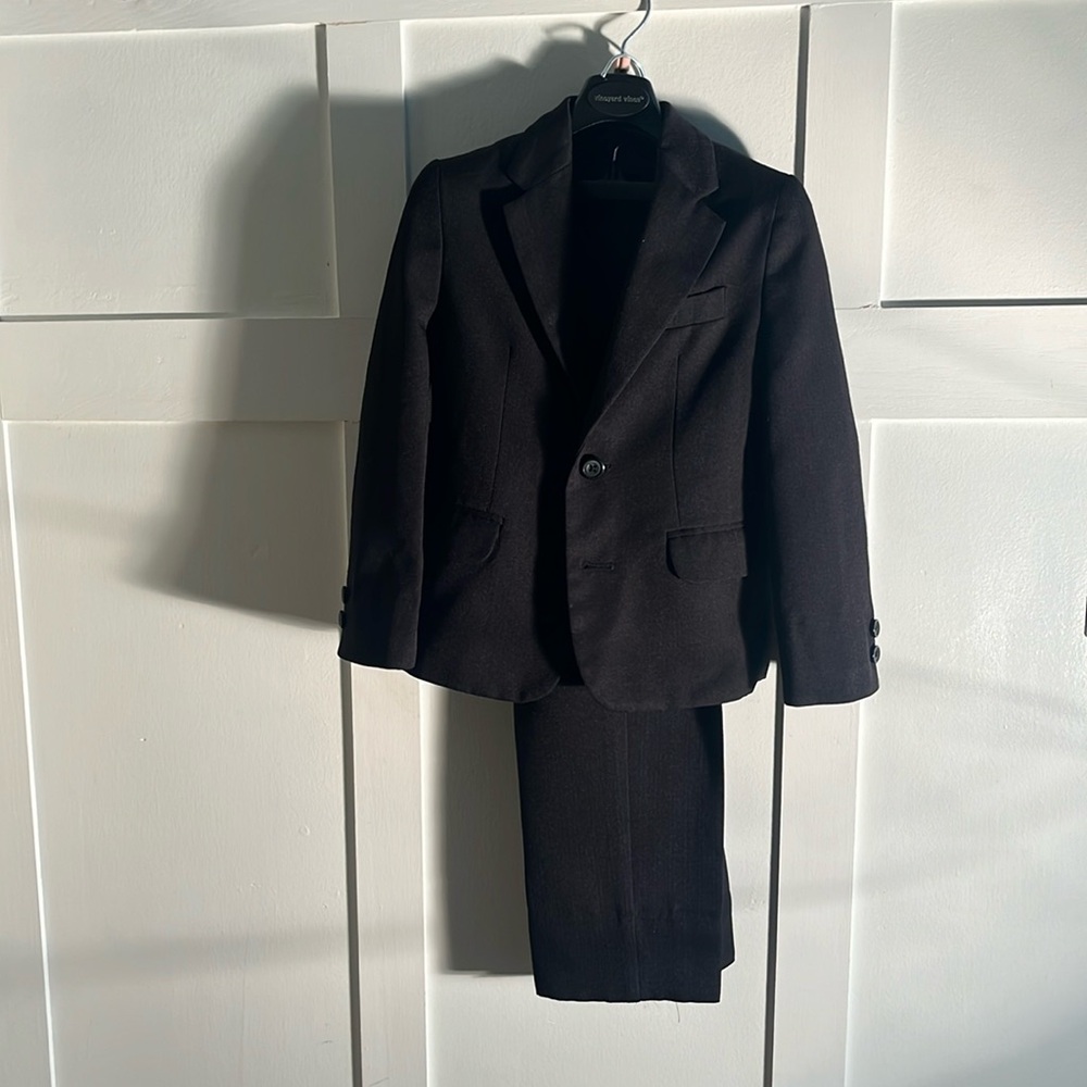 Boys Dockers black 2pc Suit- size 5